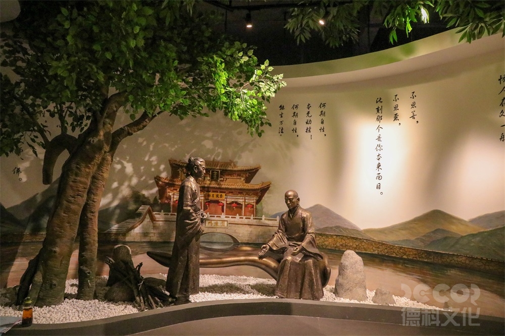 博物館裝修如何在展廳中創(chuàng)造出與展品歷史背景相符的環(huán)境和氛圍？